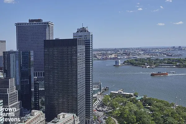 Rented by Brown Harris Stevens | media 18