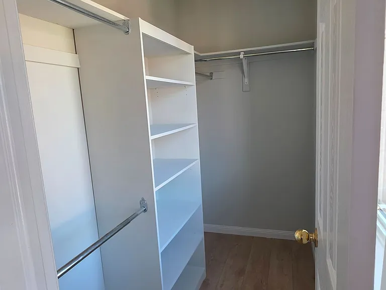 1134 Barclay Cir — Photo 12