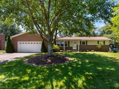 1134 Desert St NE, Uniontown, OH, 44685
