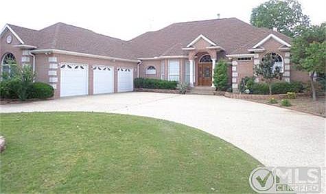 1st image of 18014 Country Club Dr