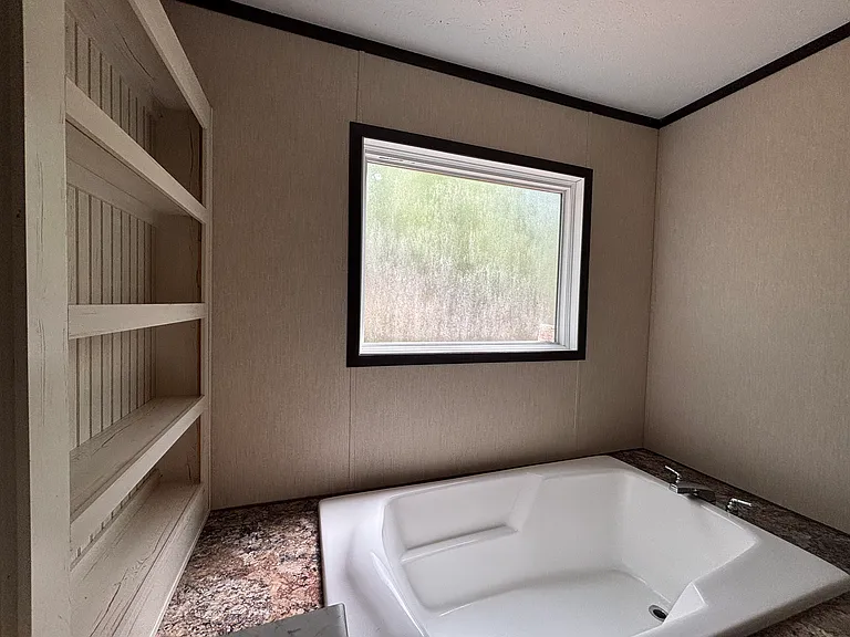 Forest Acres — Photo 22