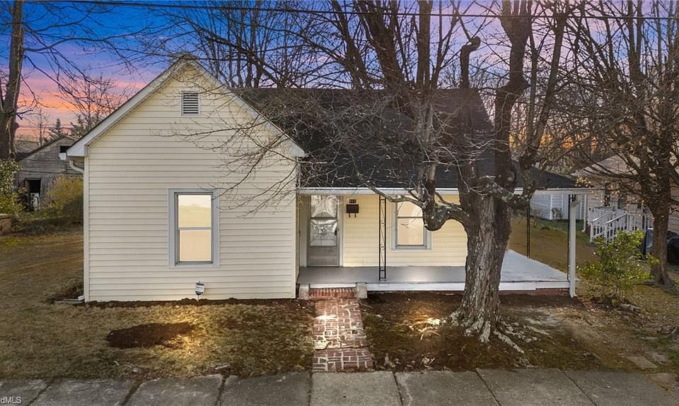 1st image of 111 Miller St