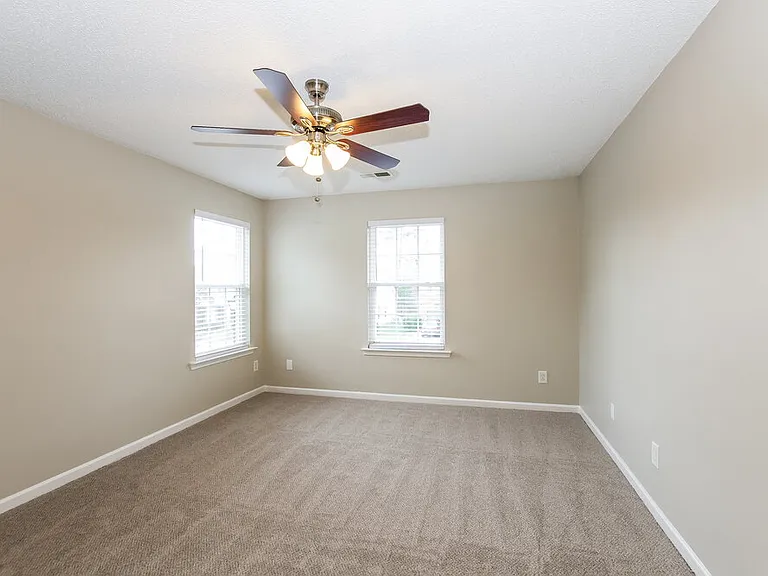 4509 Red Hook Rd — Photo 11