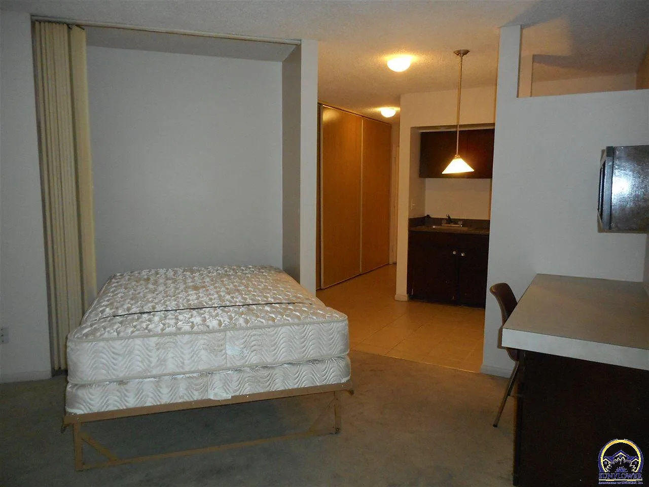 Oakwood Apartments Topeka Ks Zillow