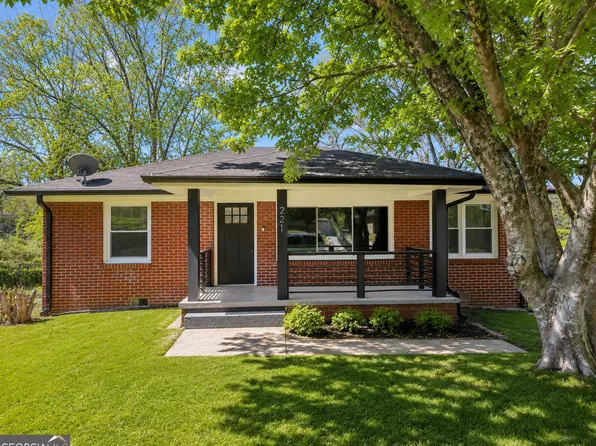 221 Napoleon Dr SW, Atlanta, GA 30314