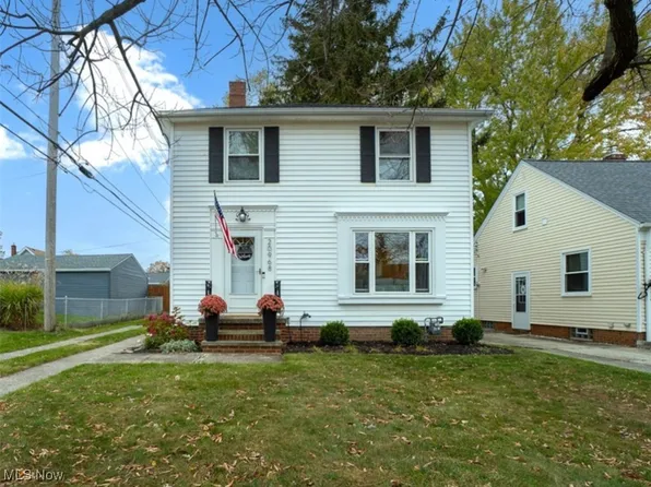 20968 Stanford Ave, Fairview Park, OH 44126