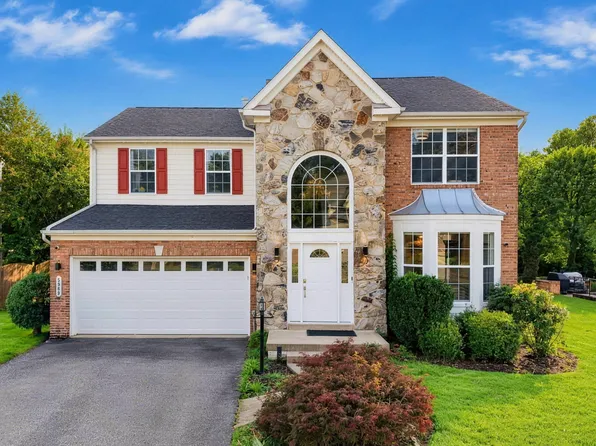 5969 Tapestry Dr, Woodbridge, VA 22193