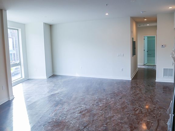 3rd image of 4612 Cedar Ave #201