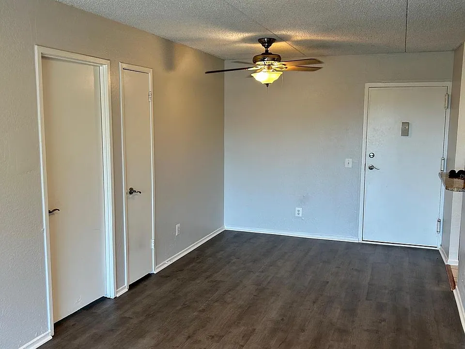 75 S Reynolds St #212