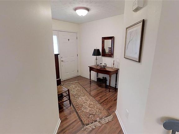 4th image of 289 Parkway Blvd