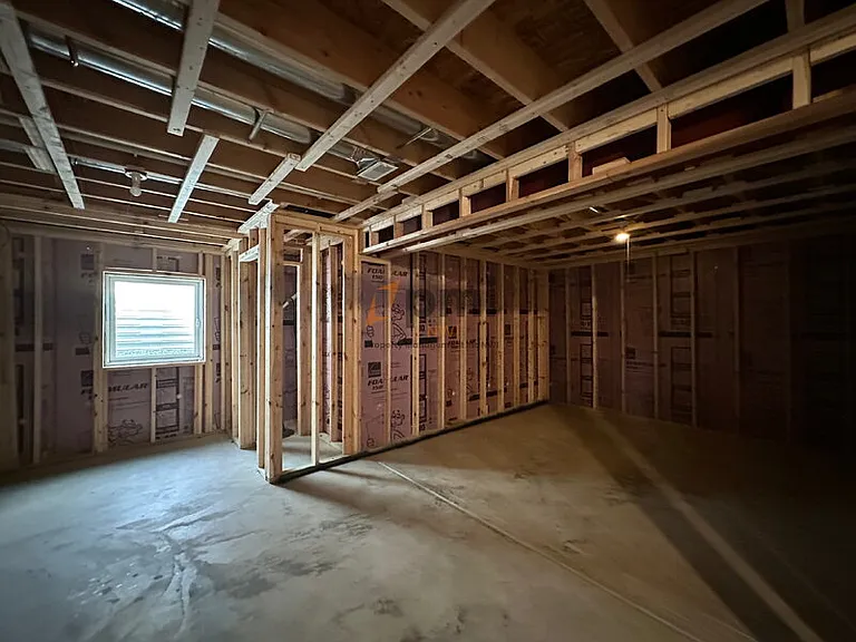 1864 Westridge Dr — Photo 29