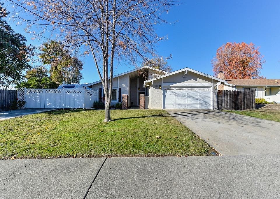 1st image of 8452 Juglans Dr
