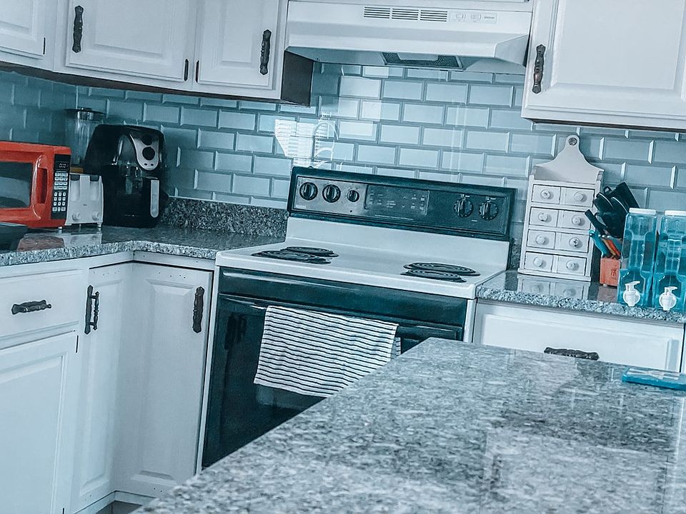 3339 Toler Crk, Harold, KY 41635 Zillow