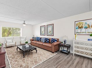 1500 N Garrett Ave APT 318, Dallas, TX 75206