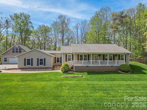 2nd image of 494 Dogwood Ln