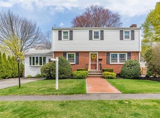 4 Ravenwood Rd, Peabody, MA 01960