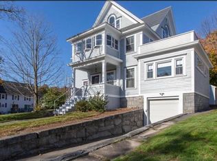 118 Riverside St #2, Lowell, MA 01854