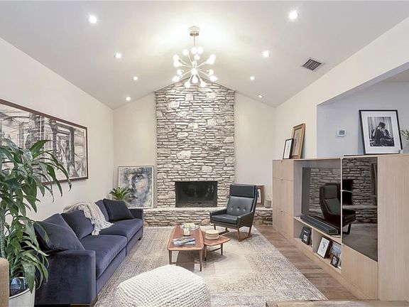 2nd image of 7214 Geneva Dr