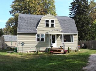 318 W Washington St, Coleman, MI 48618