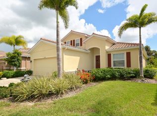 2926 Esmeralda Dr, Sarasota, FL 34243