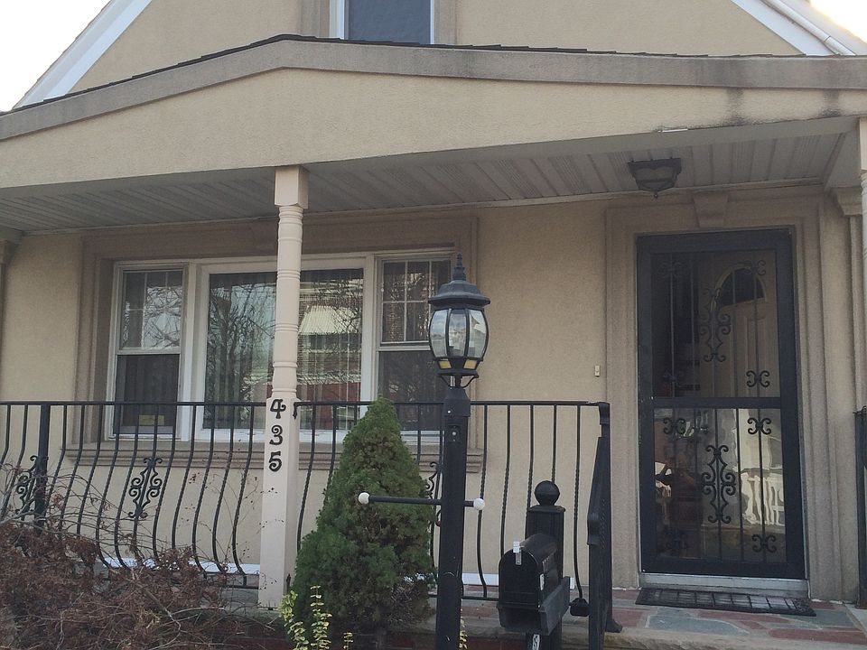 1st image of 435 Leon Ave