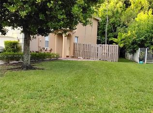 Banyon Trails Townhomes, Coconut Creek, FL 33073