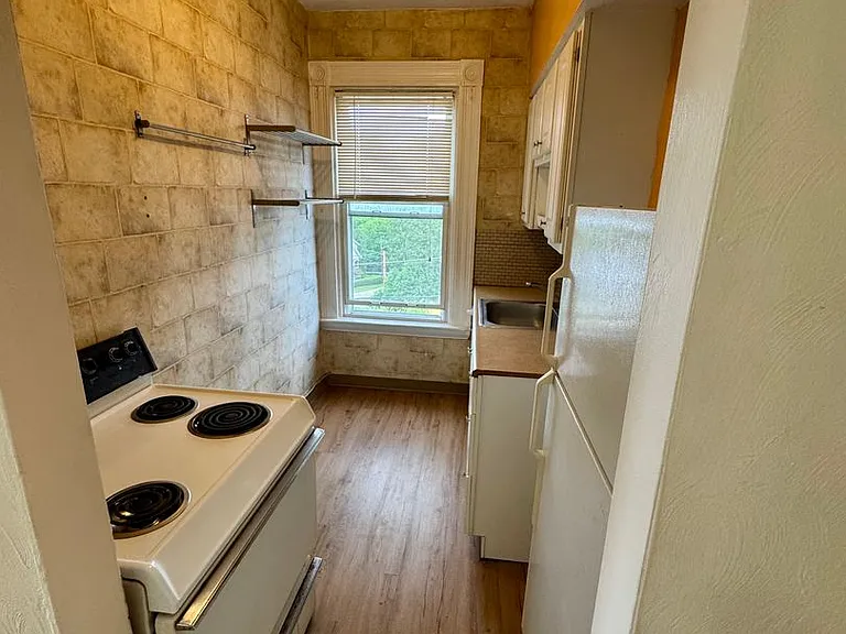 4451 Highridge Street — Photo 8