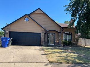 813 E Indianapolis St, Broken Arrow, OK 74012