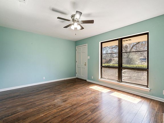 5th image of 104 Babb Ln