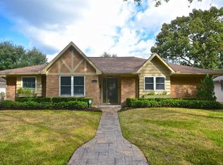 5762 Kuldell Dr, Houston, TX 77096