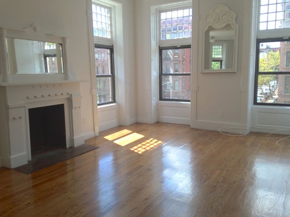 1st image of 240 Lenox Ave APT 2
