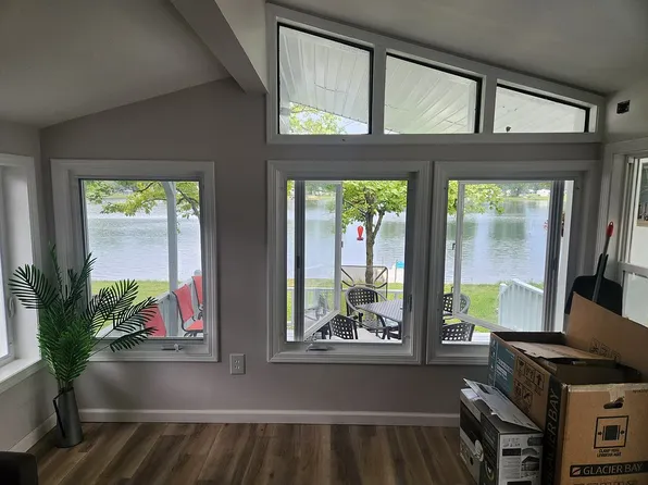 25800 Haas Rd Unit V-48, New Hudson, MI 48165