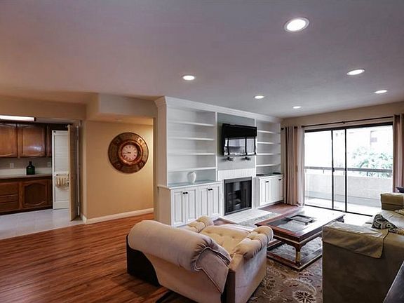 4th image of 21650 Burbank Blvd Unit 213