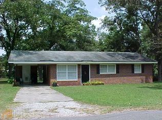 102 Montgomery Dr, Statesboro, GA 30458