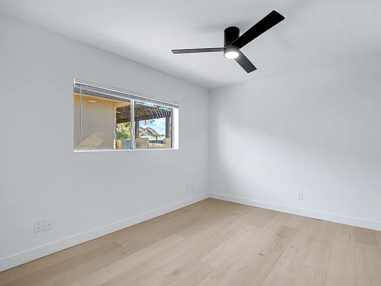 2514 N 60th Pl — Photo 29
