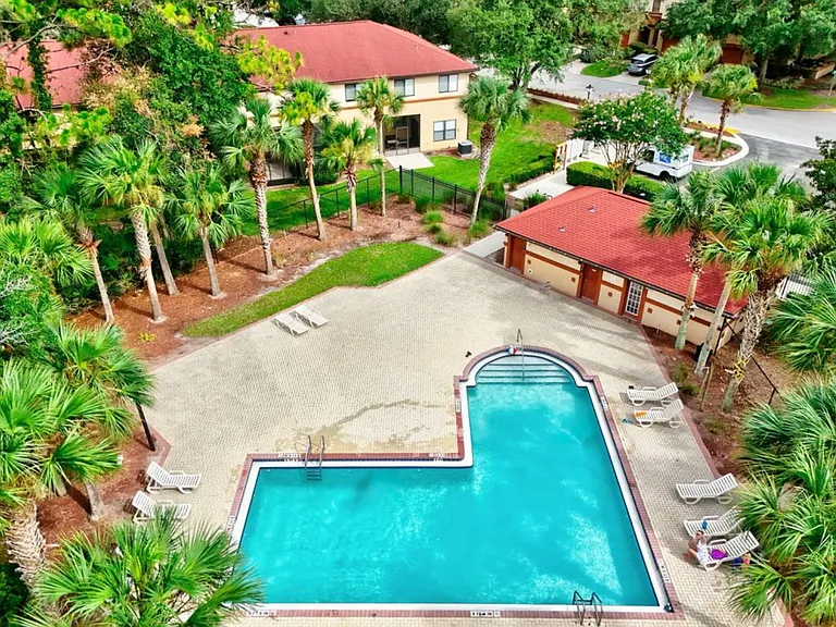Riverside Community Pool