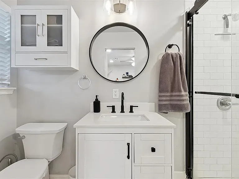 10609 N McKinley Ave — Photo 33