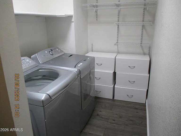 201 Meadows Dr — Photo 11