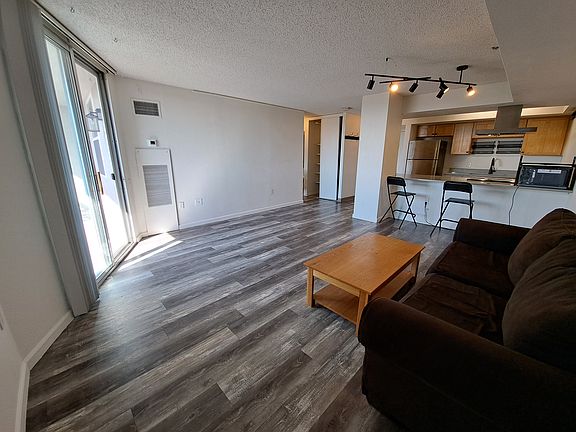 2nd image of 601 W 11th Ave APT 416