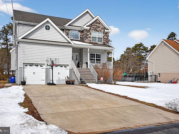 3rd image of 95 Savannah Rd