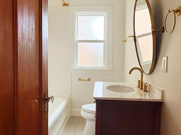 2nd image of 2143 W Superior St APT 2R