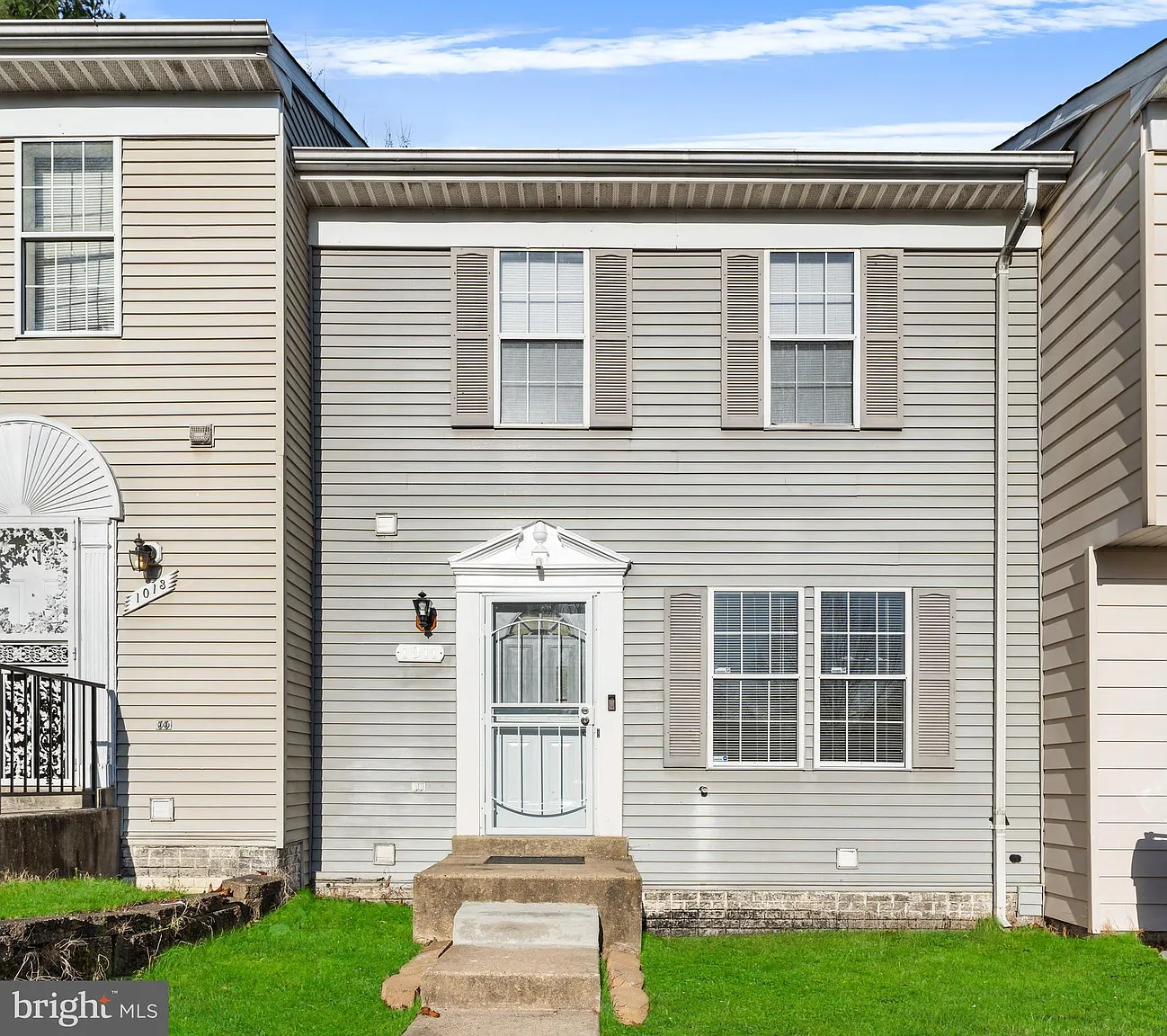 1011 Huntsworth Ct photo 1