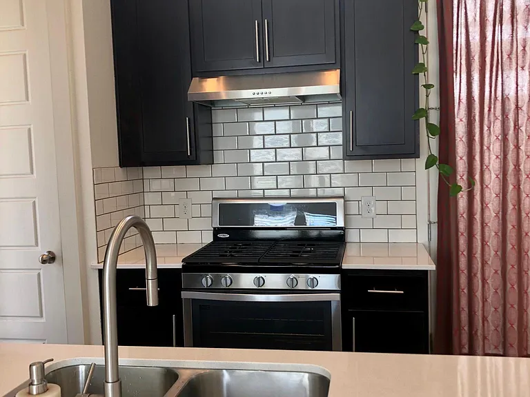 1409 Canterbury St #B — Photo 11