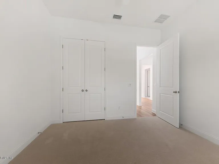 28 Stansbury Ln — Photo 13