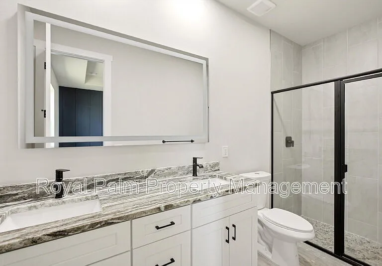 3750 NE 13th Ave — Photo 18