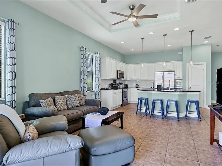10424 Crooked Creek Dr — Photo 13