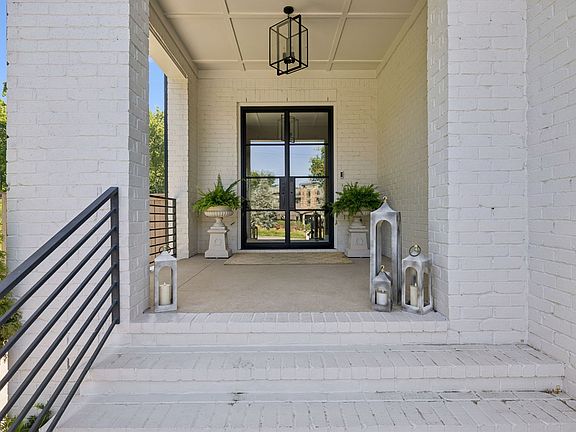 2nd image of 4406 Lealand Ln #A