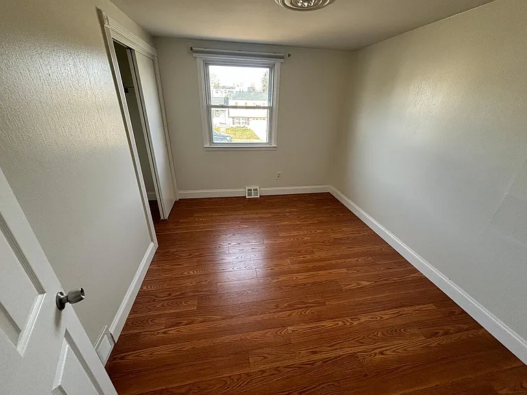 800 Larkspur St — Photo 18