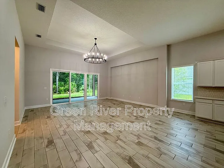 1818 Sandy Creek Pkwy — Photo 17