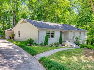 1101 Shady Bluff Dr, Charlotte, NC 28211